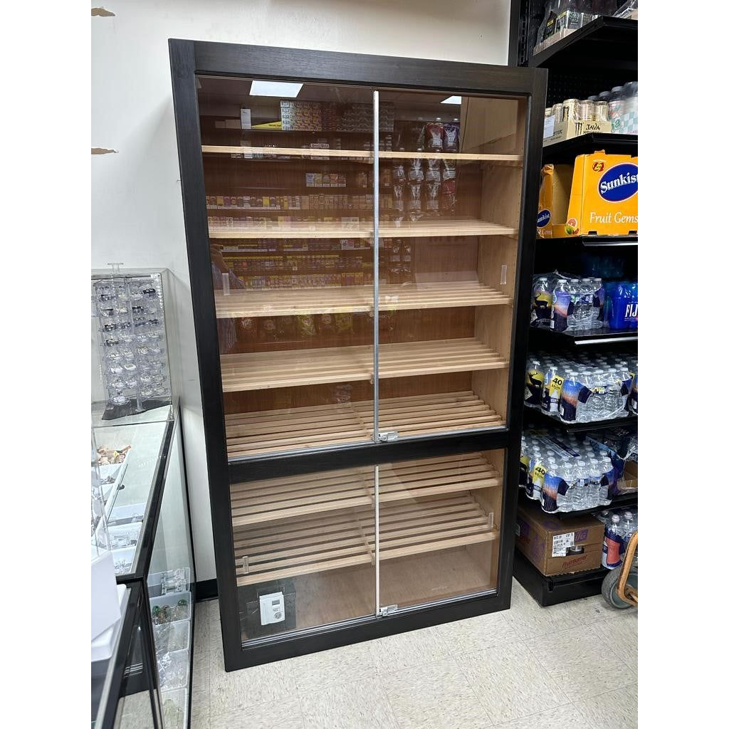 Segmented Sliding Tray Cigar Cabinet