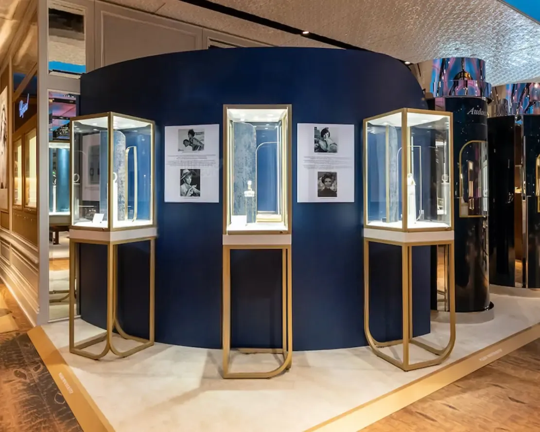 Custom Luxury Jewelry Tall Display Cabinet