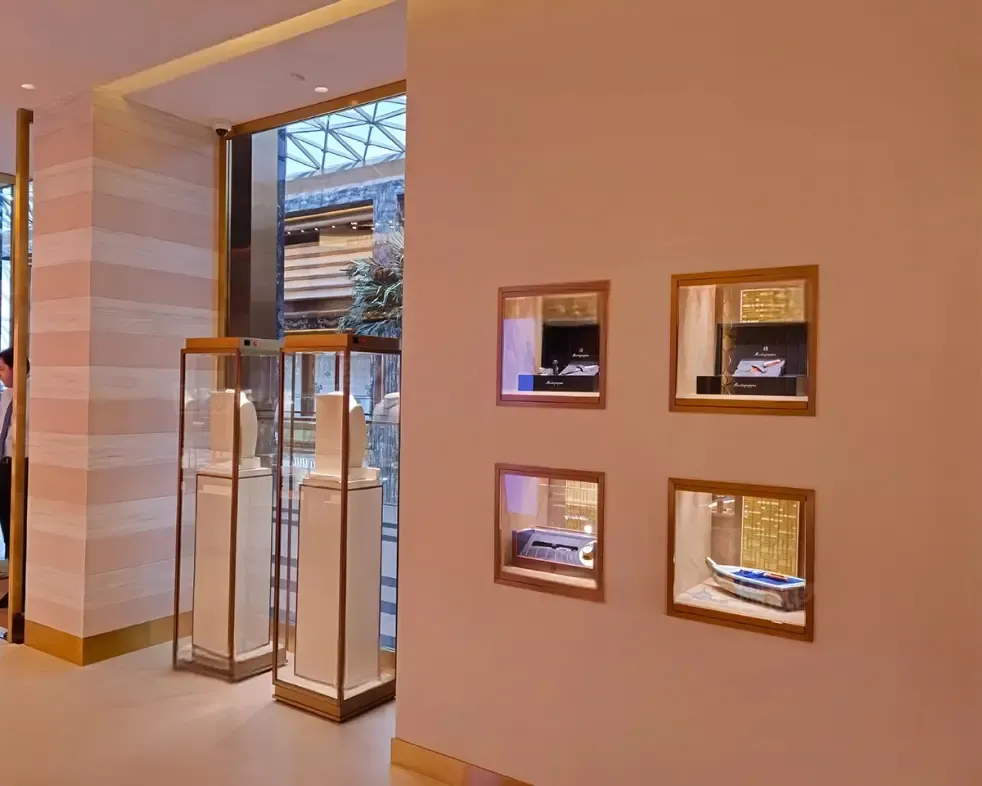 Custom Luxury Jewelry Tall Display Cabinet