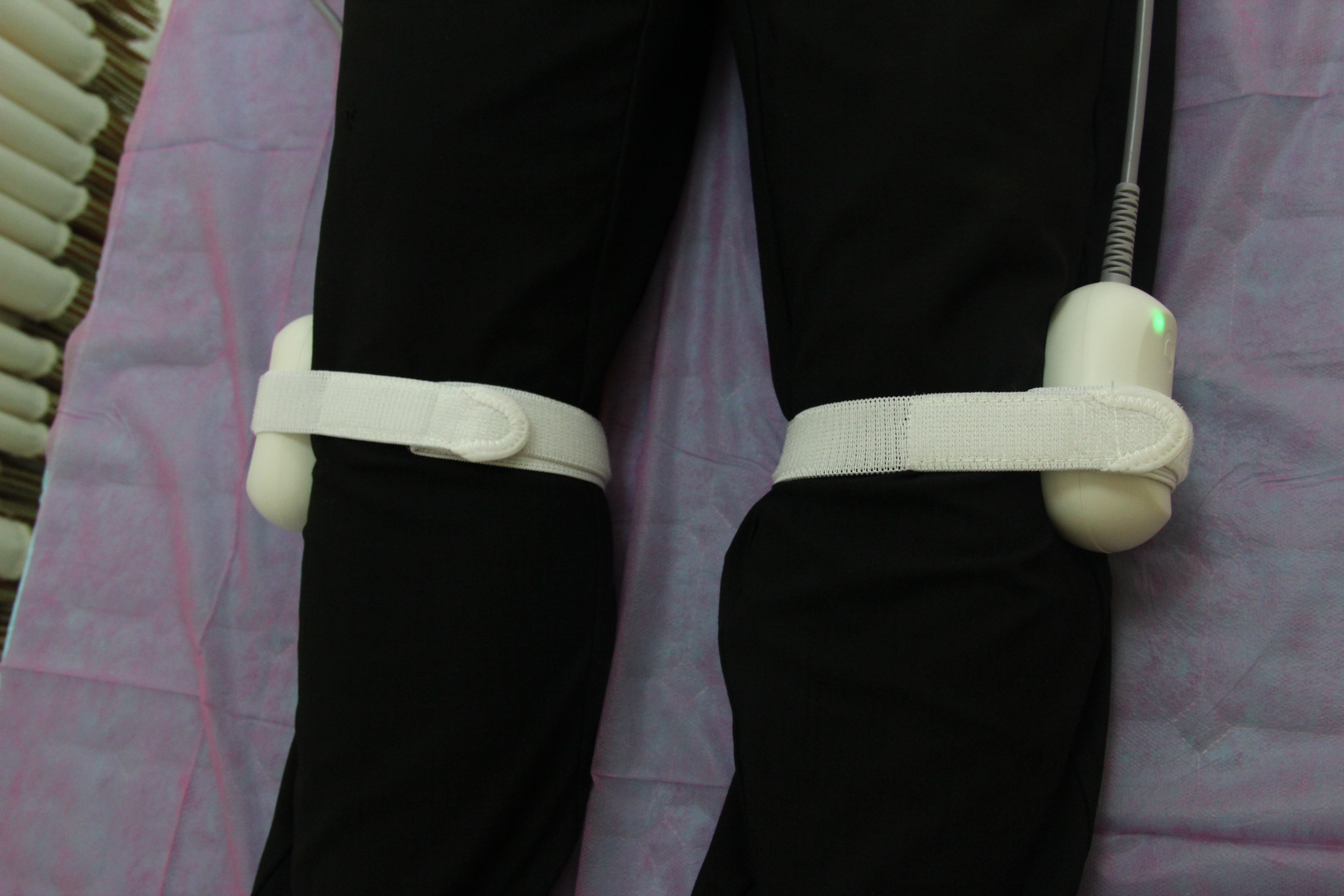 Aukewel Rotary Magnetic Energy Instrument Diabetes Therapy Device Combined with TCM Acupoint Therapy Suitable for Physiotherapy Shops for the Elderly