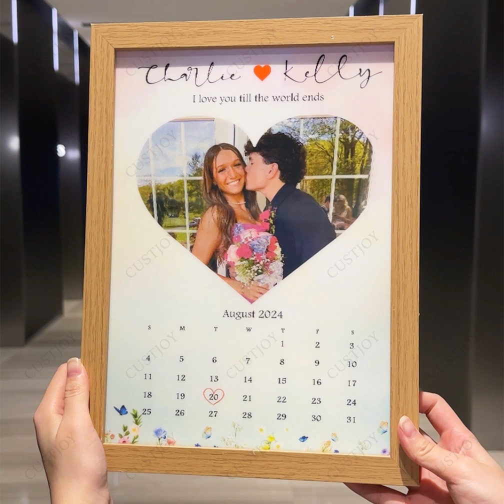 Couple's Memorial Calendar with Angle-Sensitive Photo Flashcard Frames