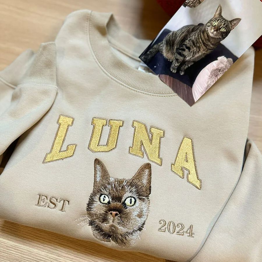 Personalized Embroidered Sweatshirt with Pets