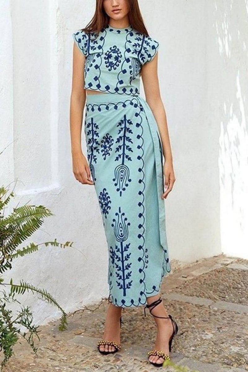 Ethnic Print Crop Top & Tire-up Wrap Midi Skirts Set-ROVOLE
