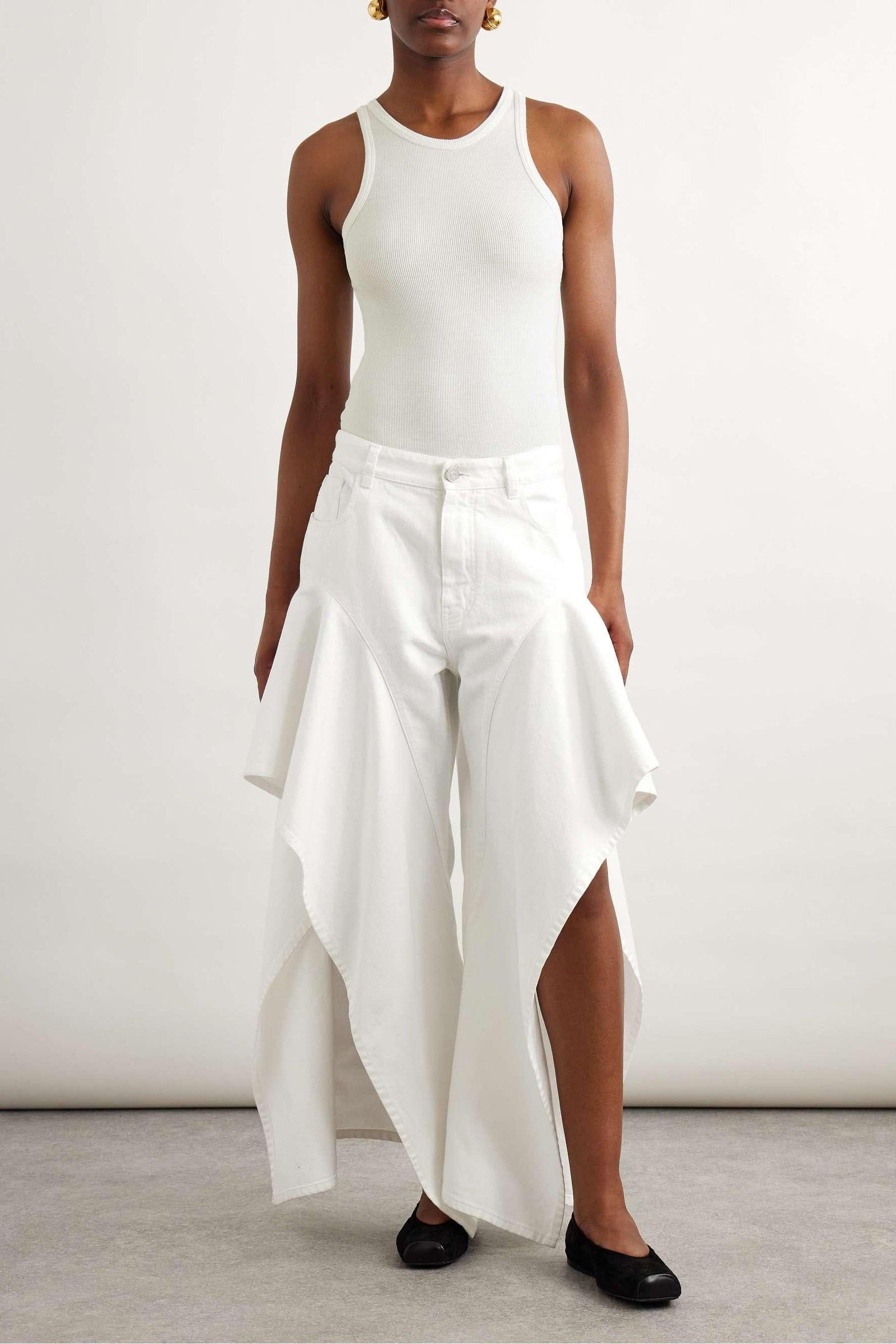 Ruffled Mid-Rise Wide-Leg Jeans-ROVOLE