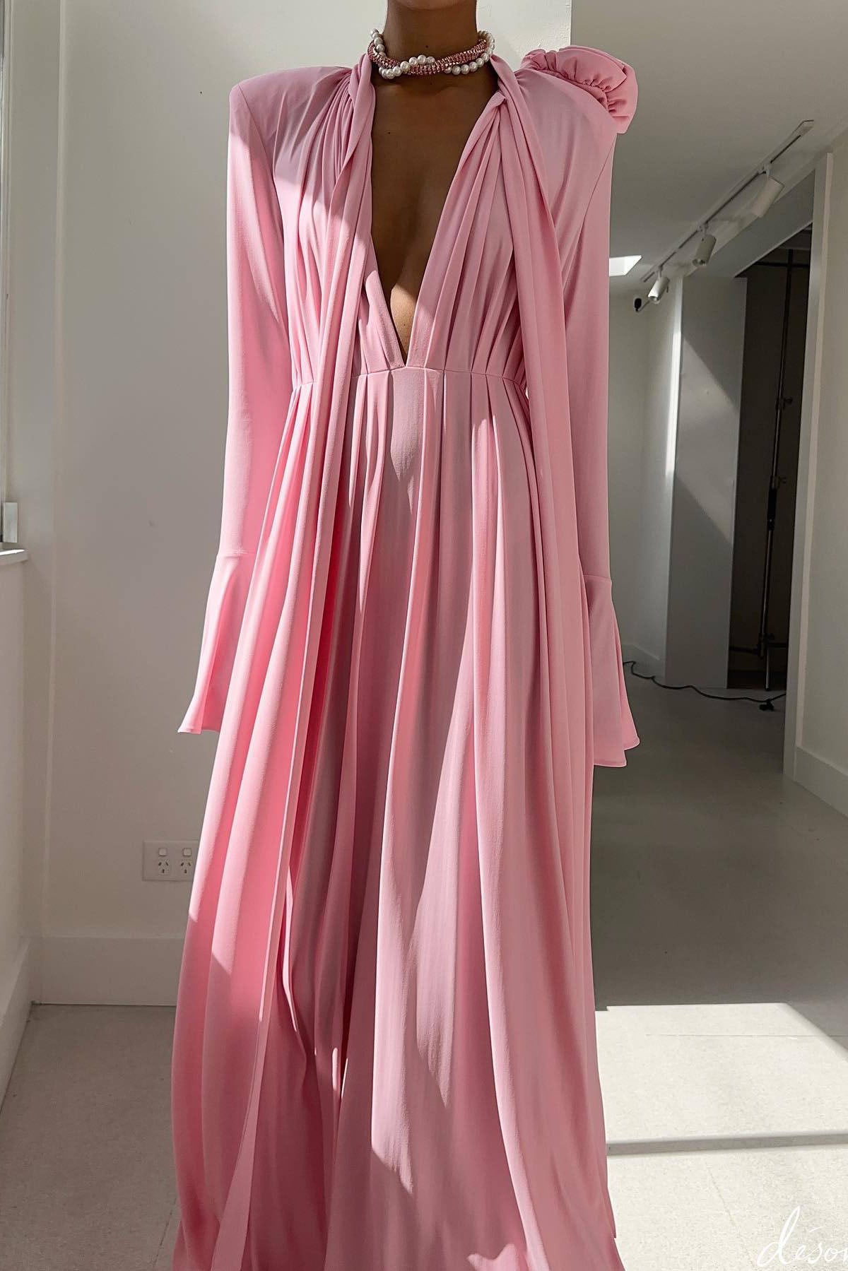 Luxury Vintage Cut-Out Deep V Halter 3D Floral Maxi Dress-ROVOLE