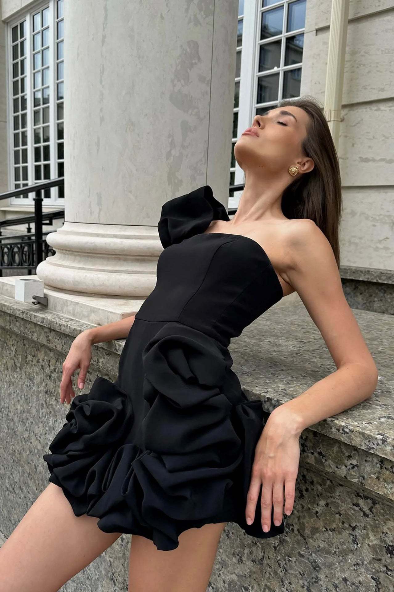 Romantic Tulip Waist Strapless Mini Dress-ROVOLE