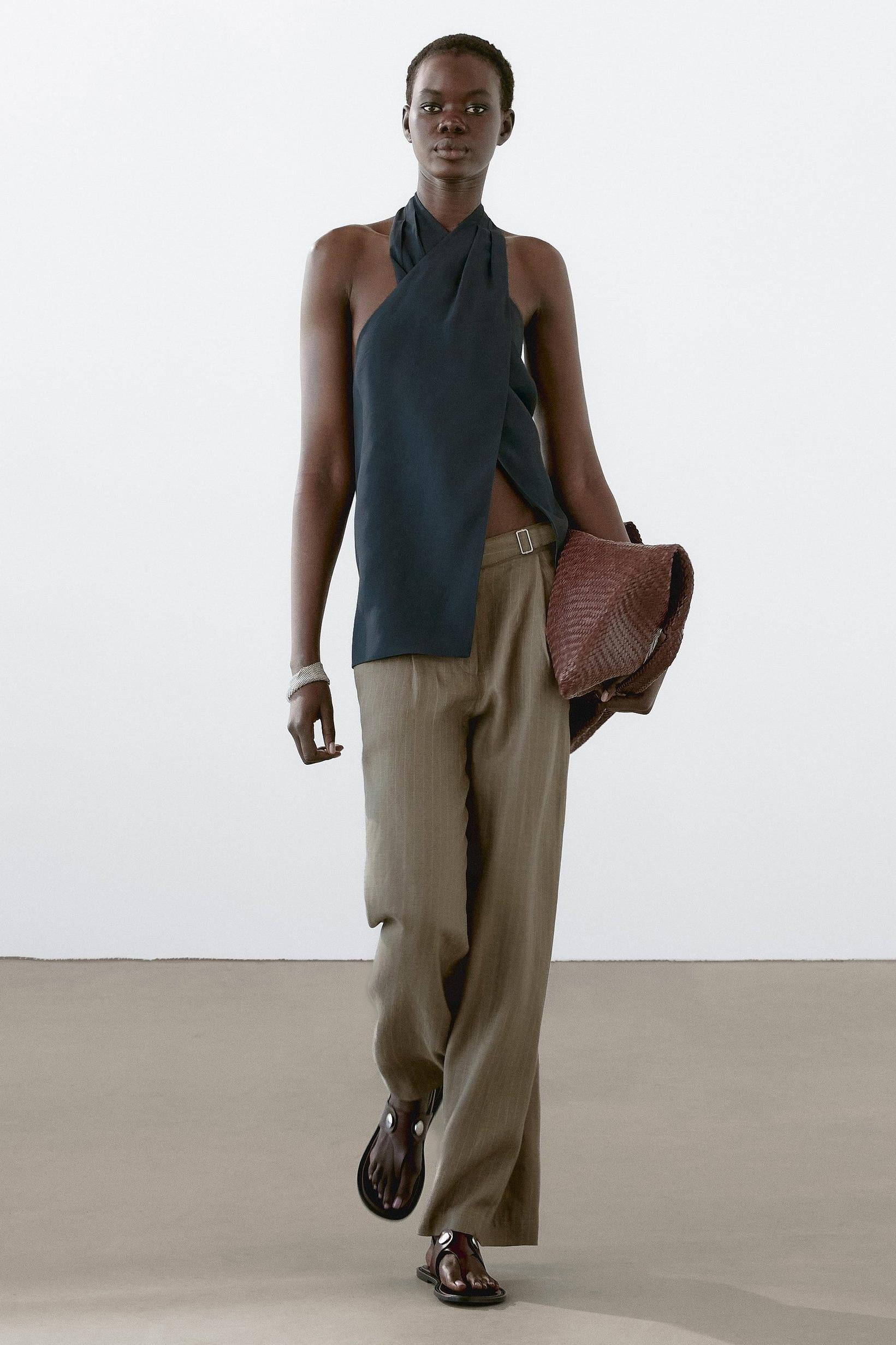 Halter Neck Back Neckline Top - Blue-ROVOLE