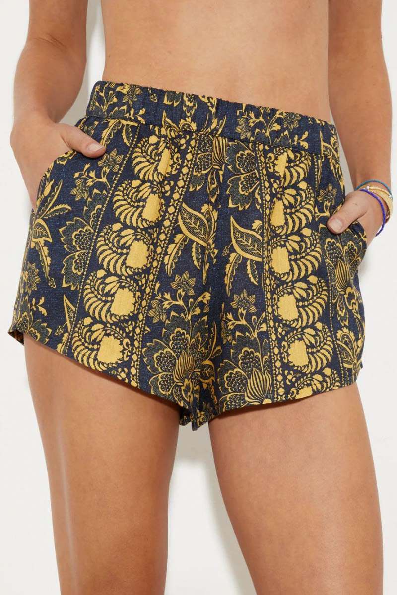 Beach Vacation Folk Floral Loose Shorts-Set-ROVOLE