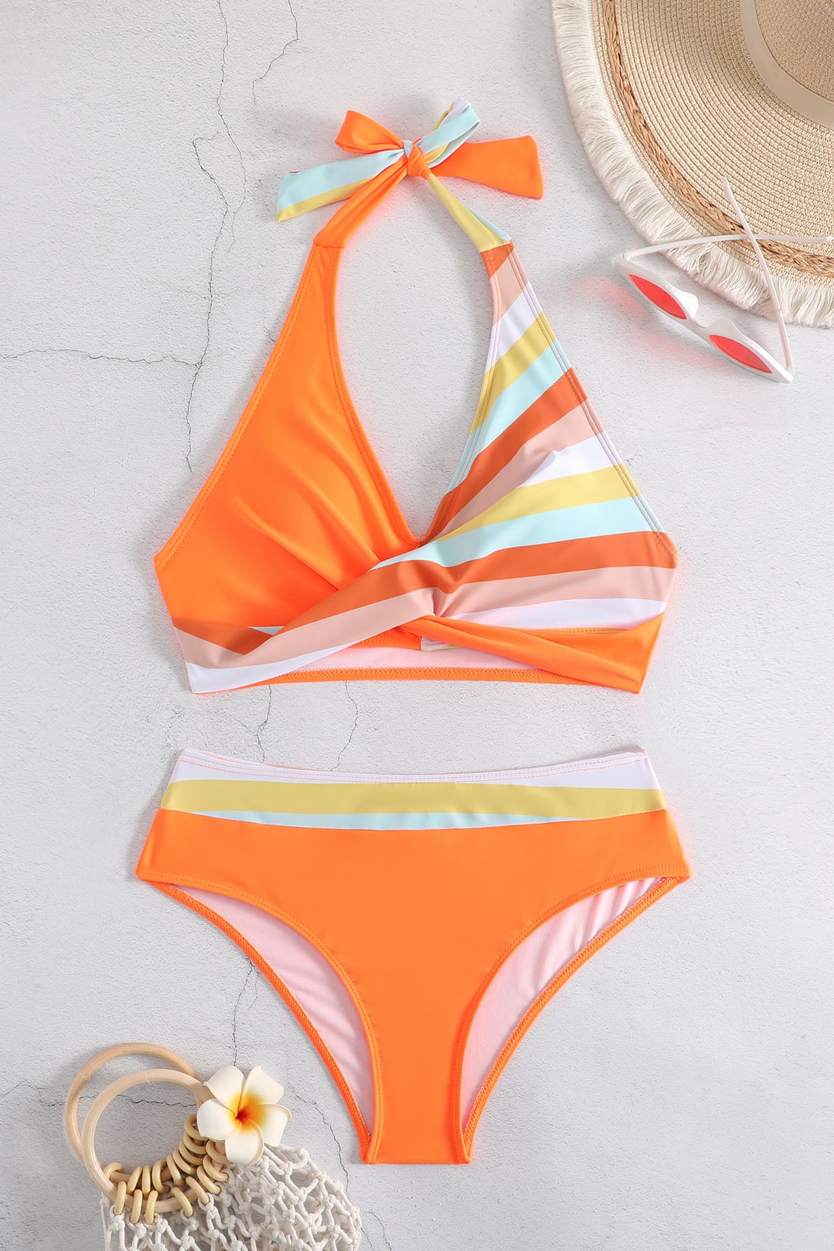 Colorblock Halter Bikini Swimwear-ROVOLE