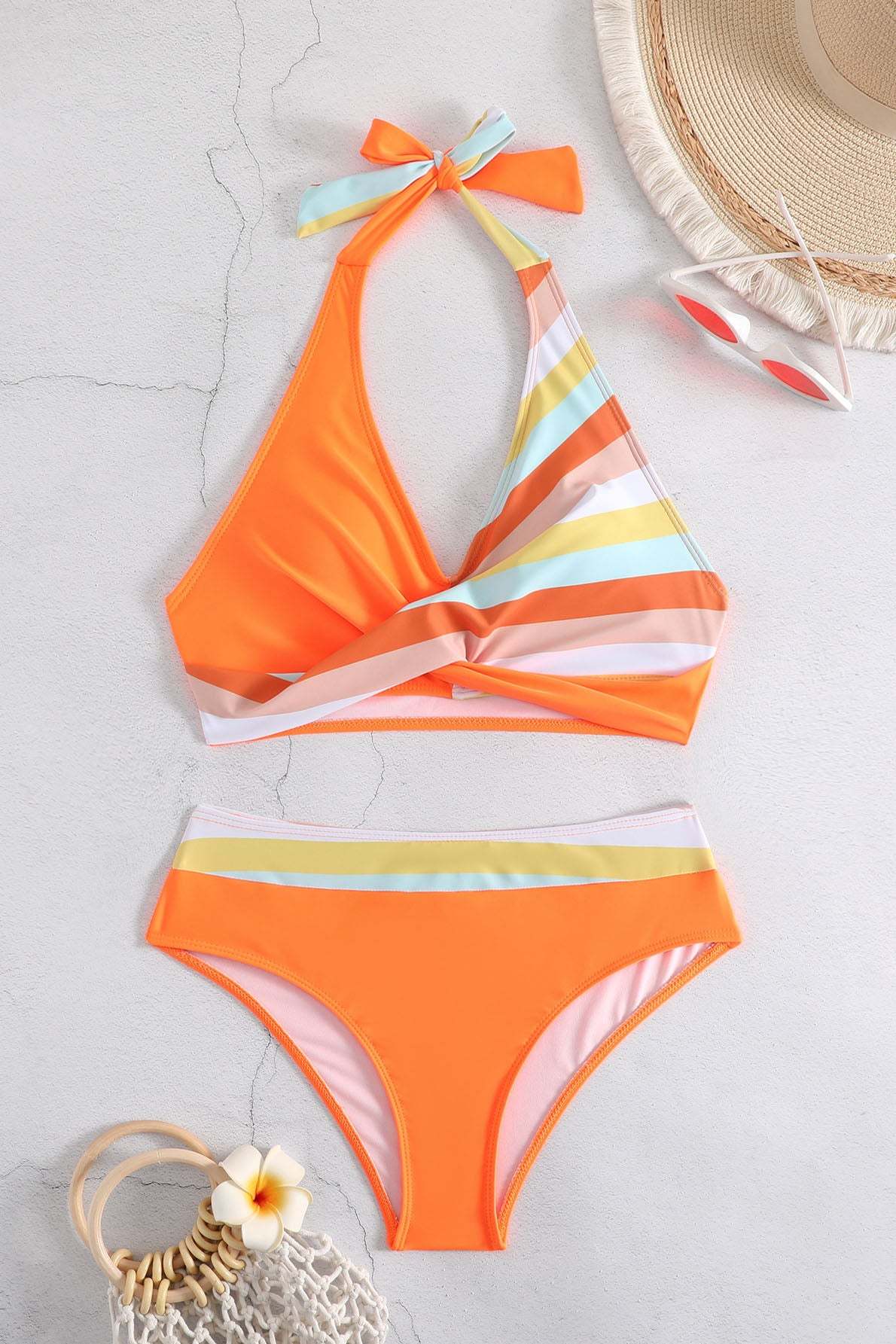 Colorblock Halter Bikini Swimwear-ROVOLE