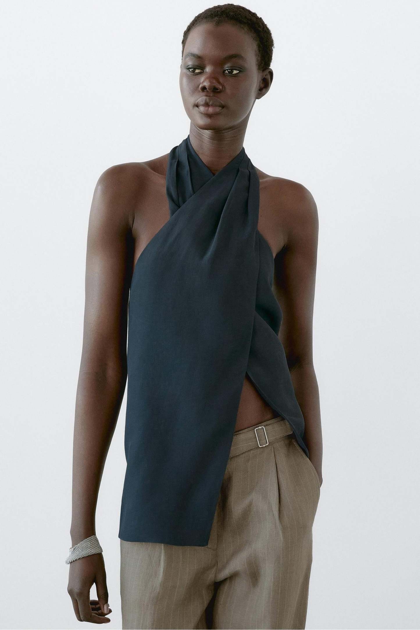 Halter Neck Back Neckline Top - Blue-ROVOLE