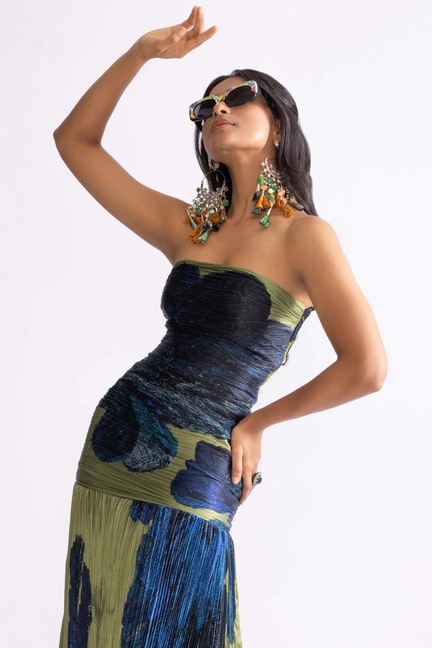 Jennifer Bandeau Midi Dress-ROVOLE