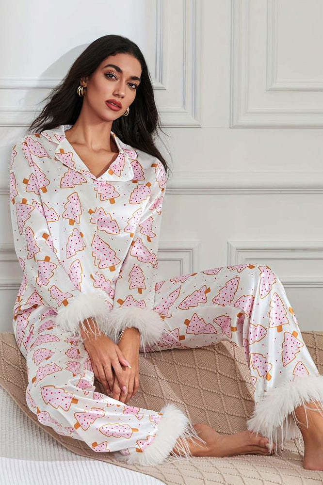 Christmas Wreath and Ostrich Feather Pajama Set-ROVOLE
