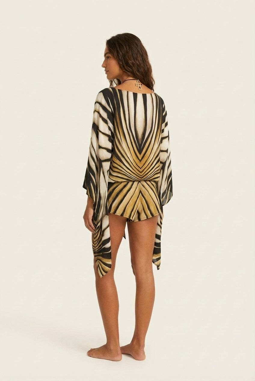 Abstract Muse Resort Blouse & Shorts Set