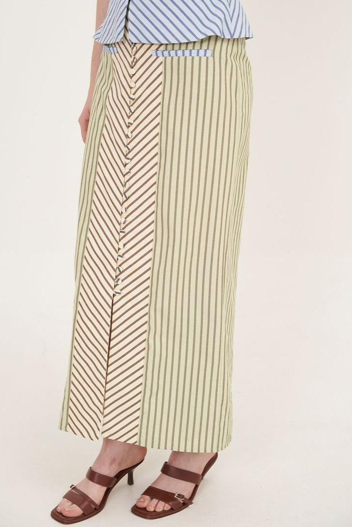 Cadre Élégant Skirt Set-ROVOLE