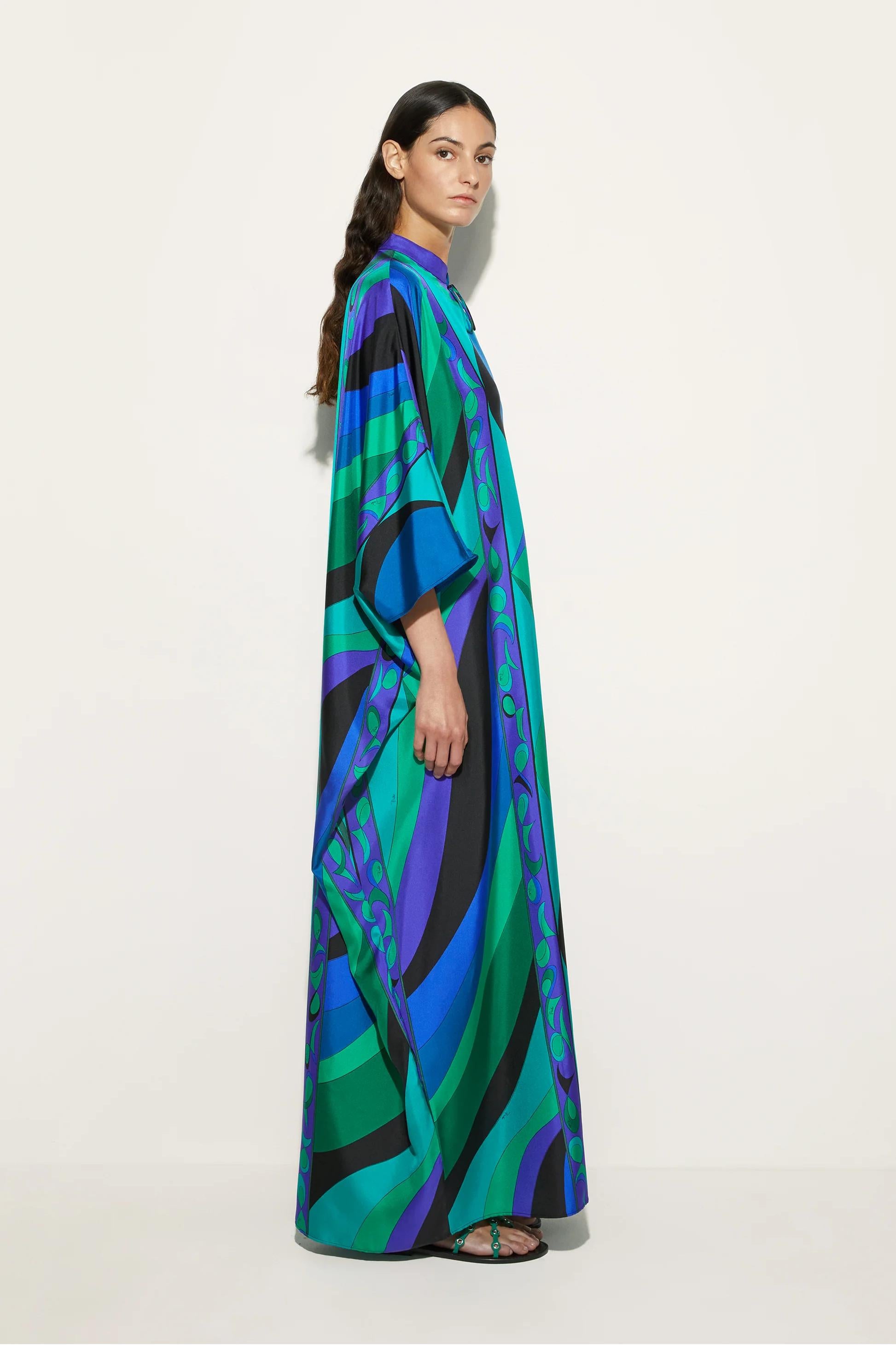 Psychedelic Swirling Iride Satin Kaftan-ROVOLE