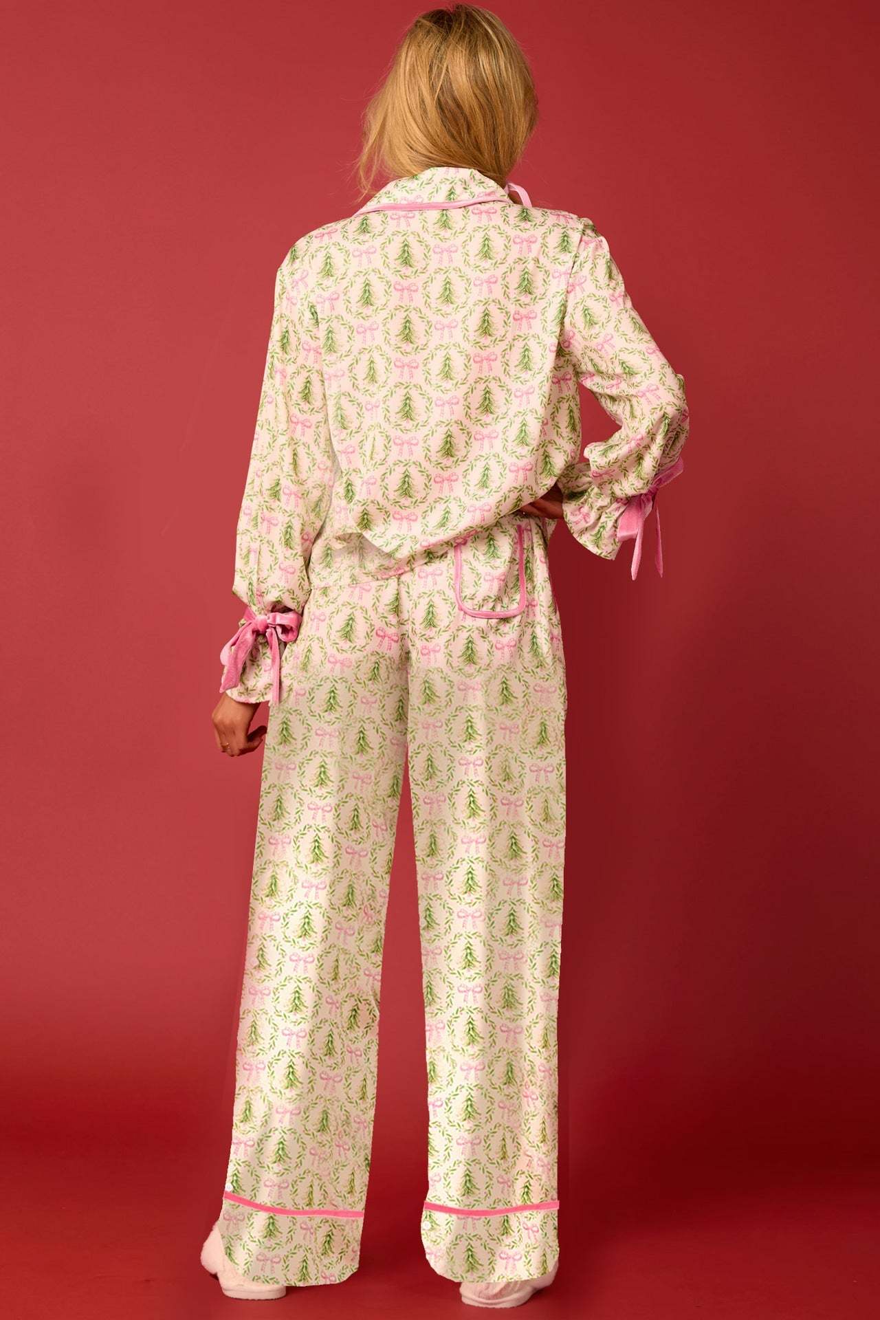 Christmas Character Sprint Pajama Long Set-ROVOLE
