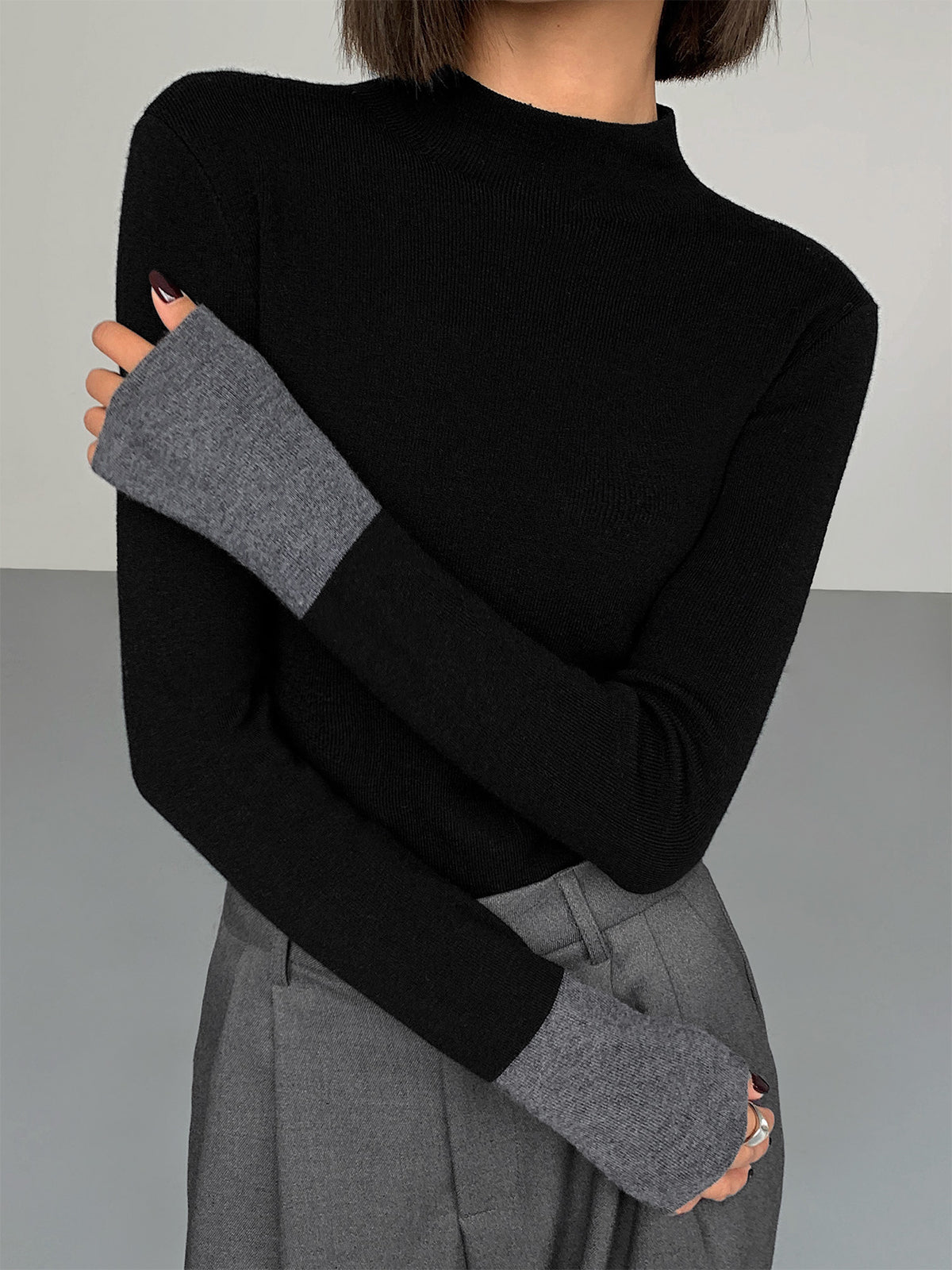 Long Sleeve Contrast Cuff Knit Top-Massicos