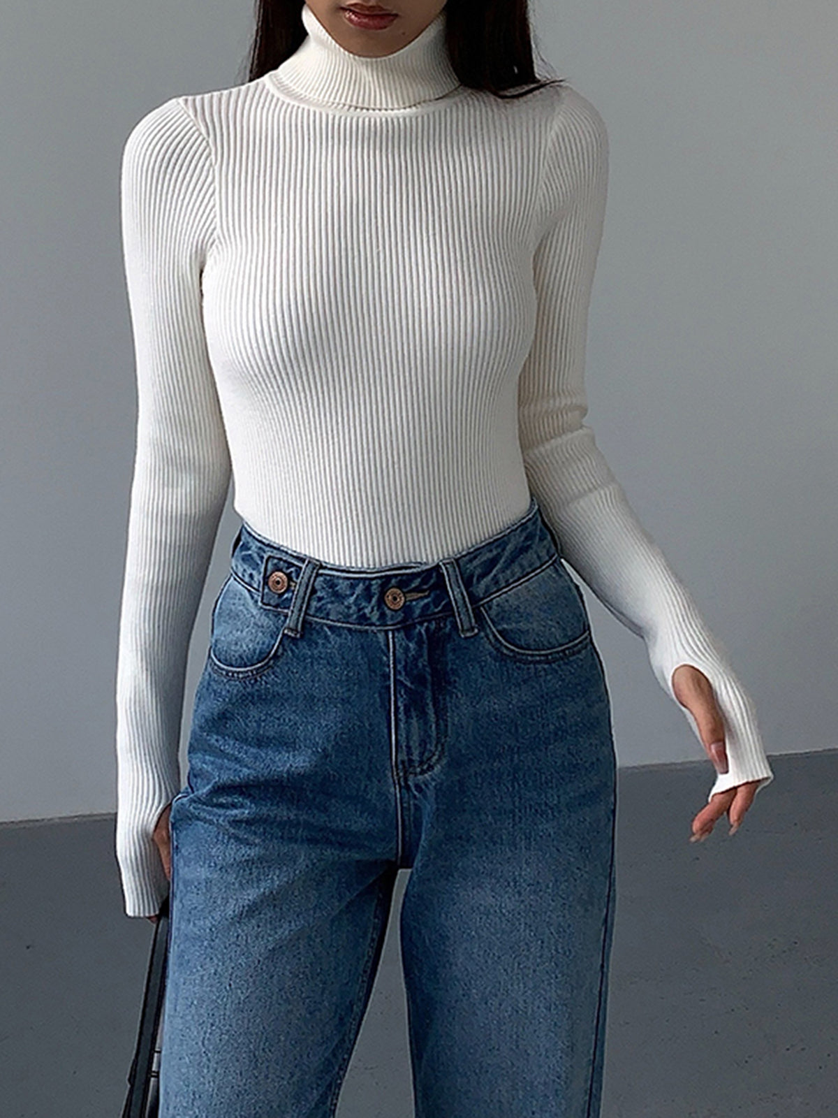 Minimalist Turtleneck Slim Knit Top-Massicos
