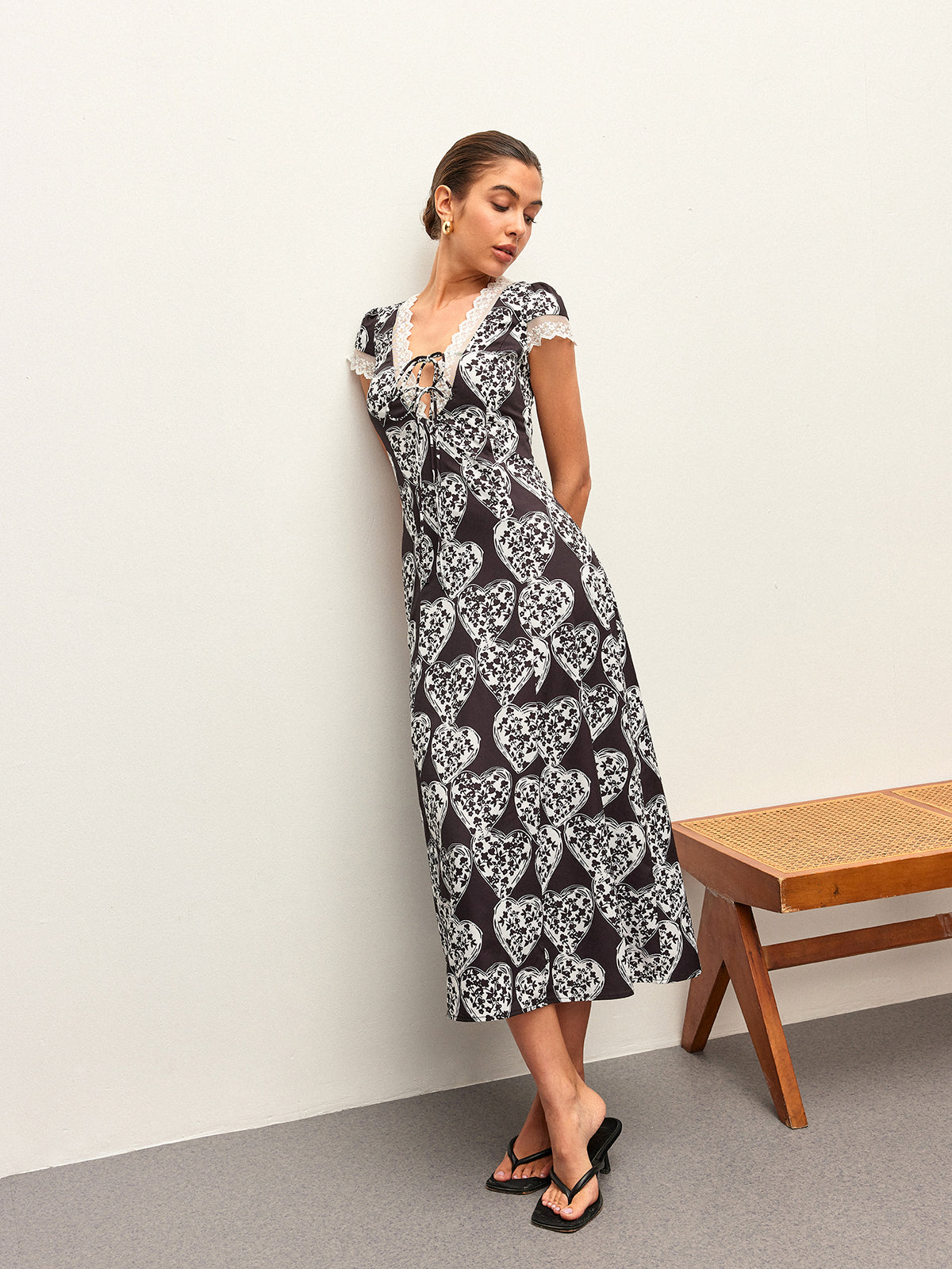 Floral Print V-Neck Tie-Bow Dress-Massicos