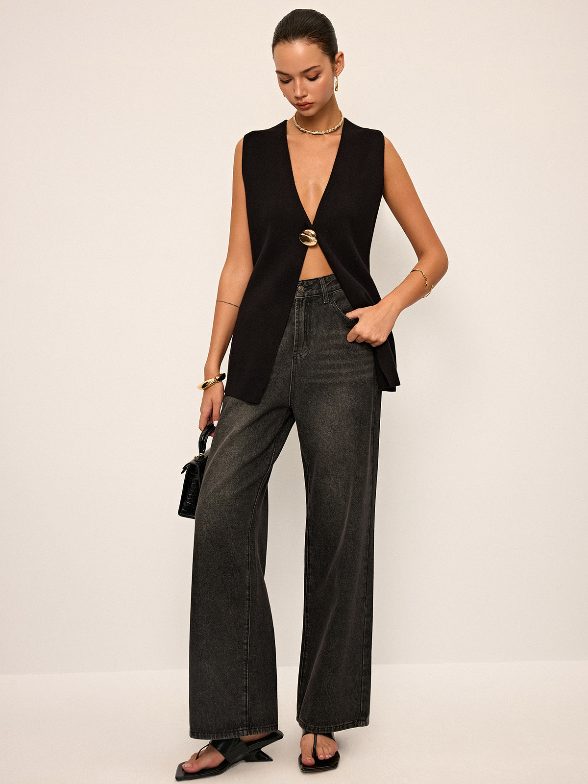 Metal Detail Sleeveless Vest-Massicos