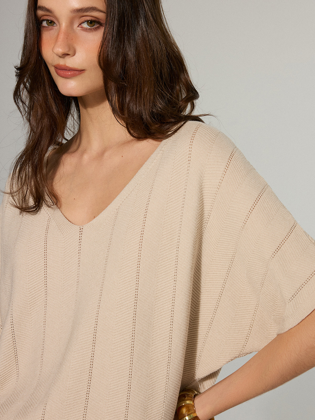 Textured Wool Blend V-Neck Sweater-Massicos
