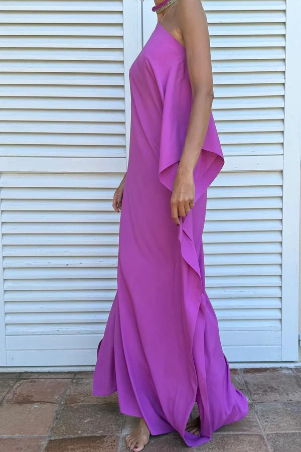 Flowing Asymmetric Caftan With Belt-ROVOLE