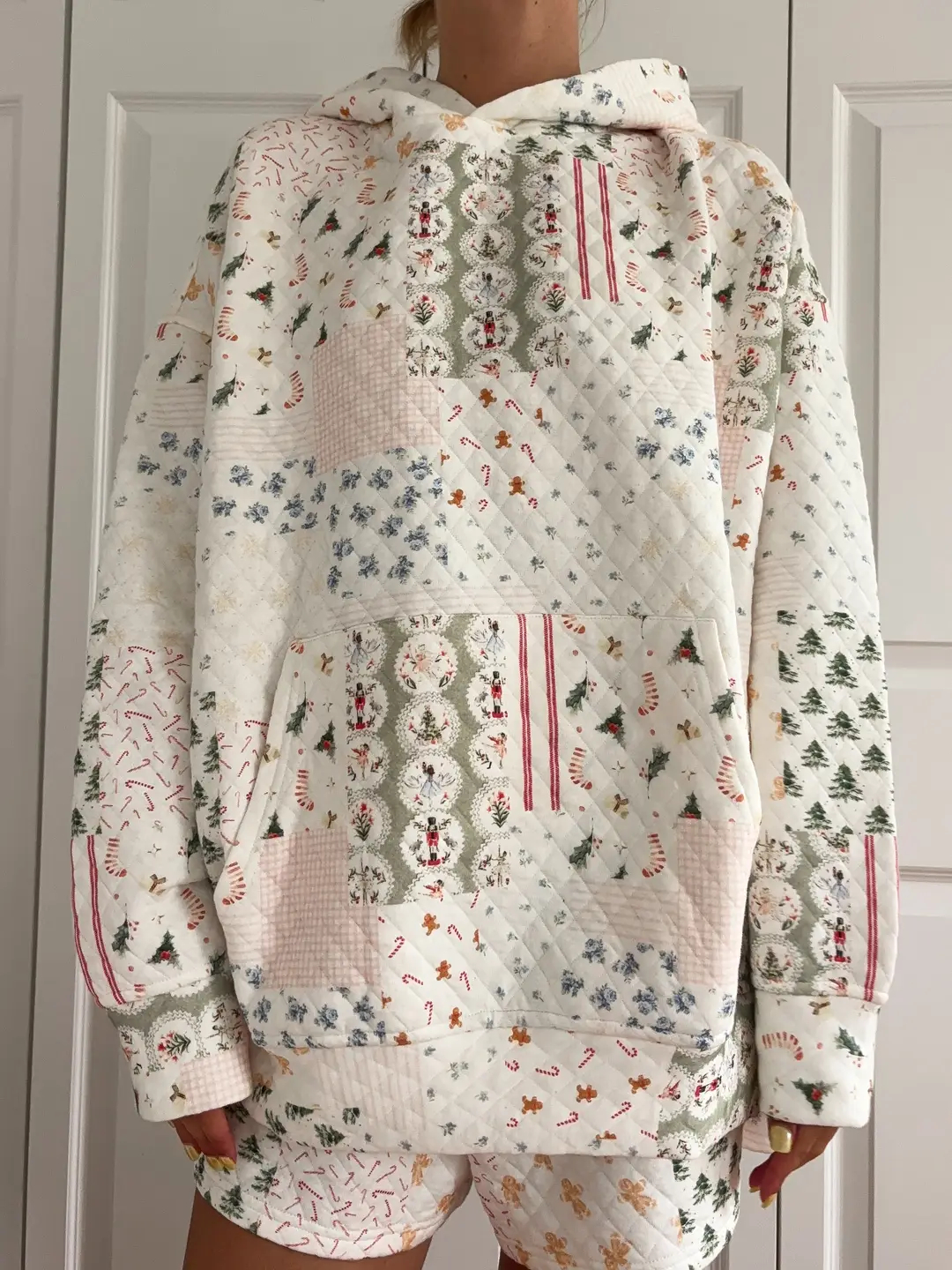 Christmas Holiday Quilted Mockneck Sweatshirt & Hoodie