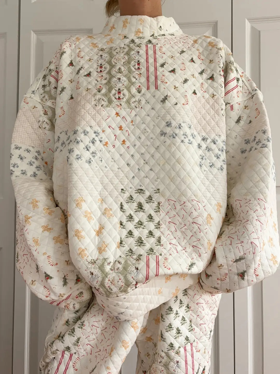 Christmas Holiday Quilted Mockneck Sweatshirt