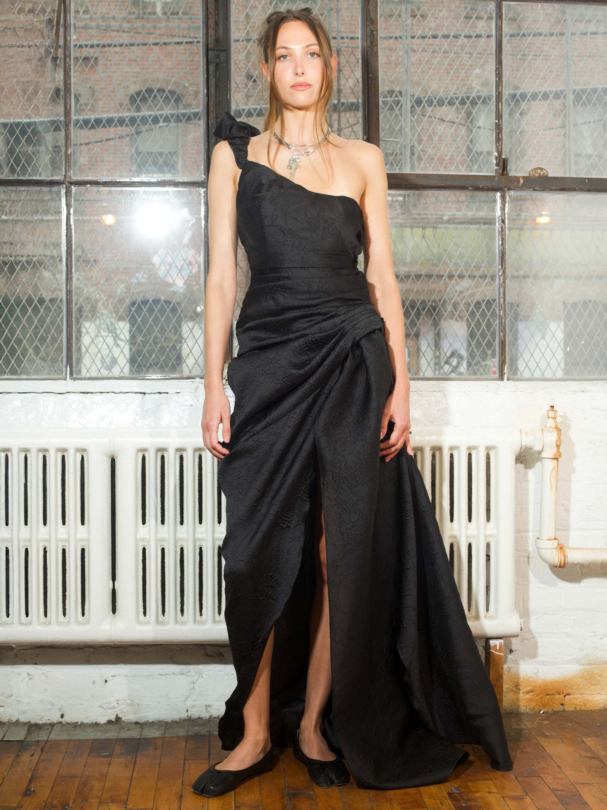 Black One - Shoulder Maxi Dress