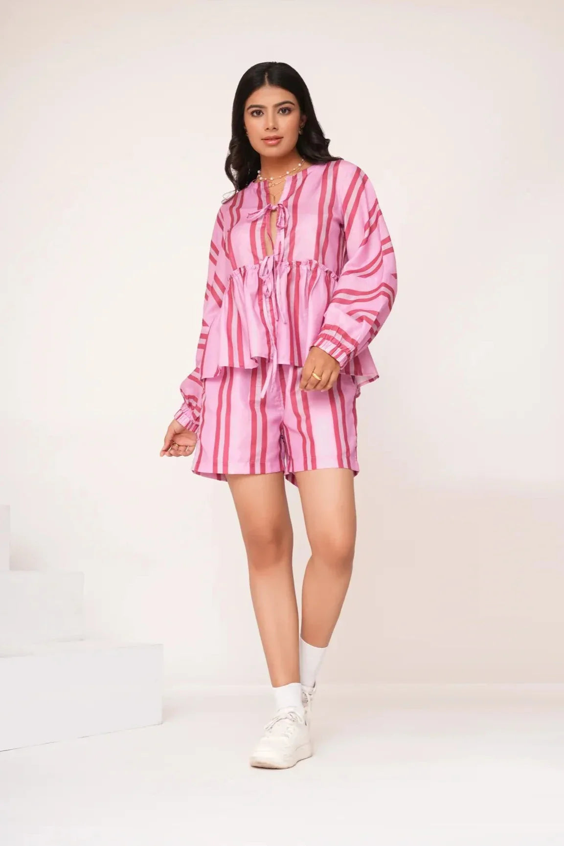 Stripes Shorts & Blouse-ROVOLE