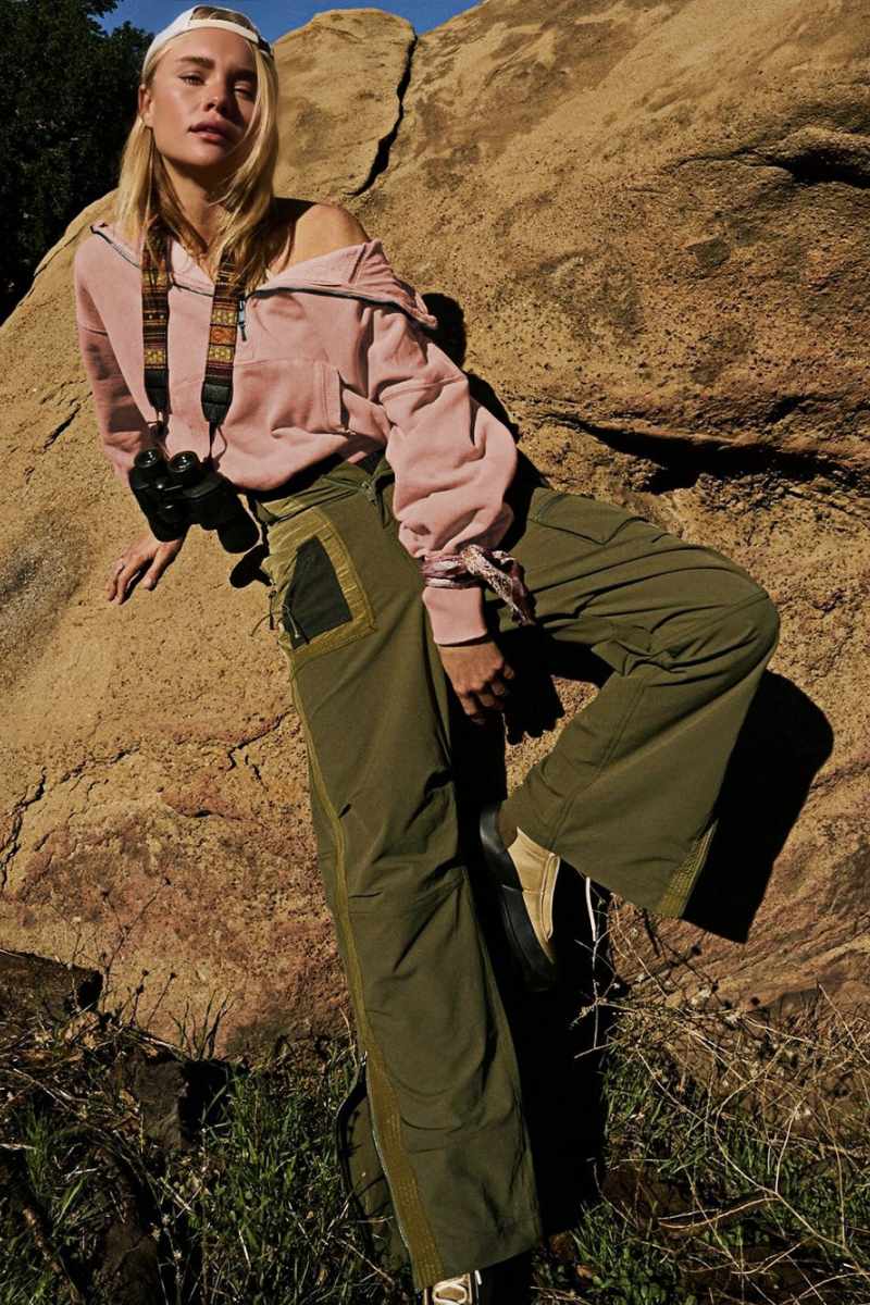 Fern Pocketed Hoodie Lightweight Jacket - Crepe-ROVOLE