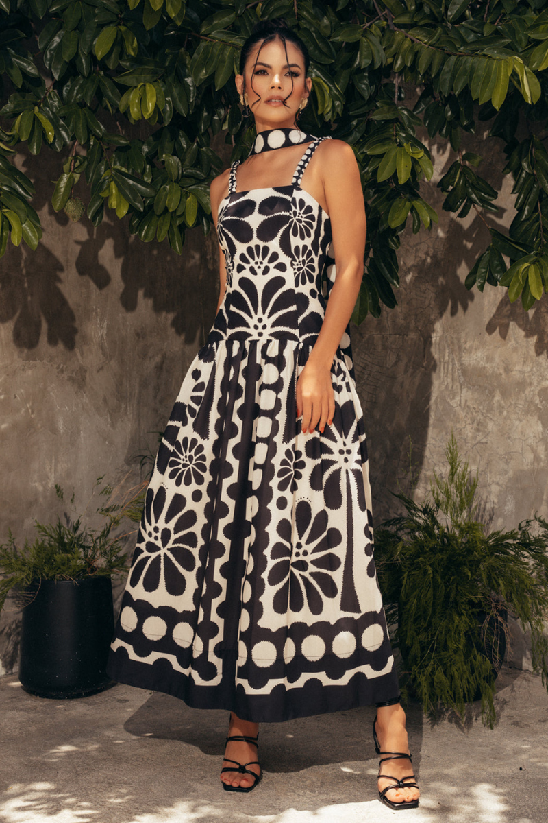 Élisabeth Floral Spaghetti Maxi Dress In Black-ROVOLE