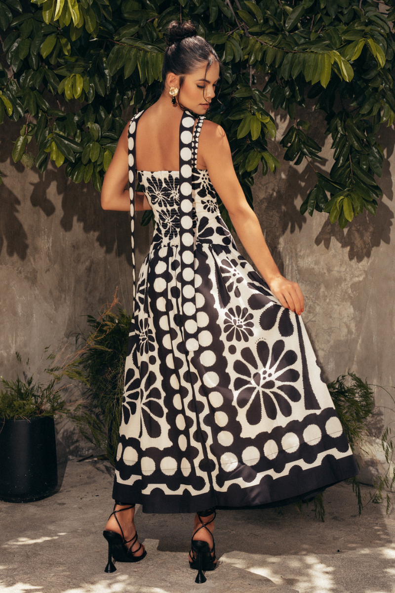 Élisabeth Floral Spaghetti Maxi Dress In Black-ROVOLE