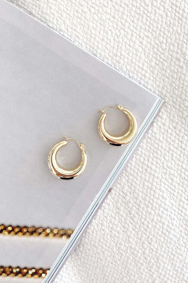 Essential Hoop Earrings - Gold-ROVOLE