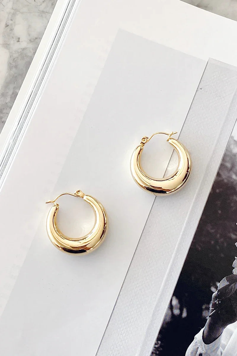 Essential Hoop Earrings - Gold-ROVOLE