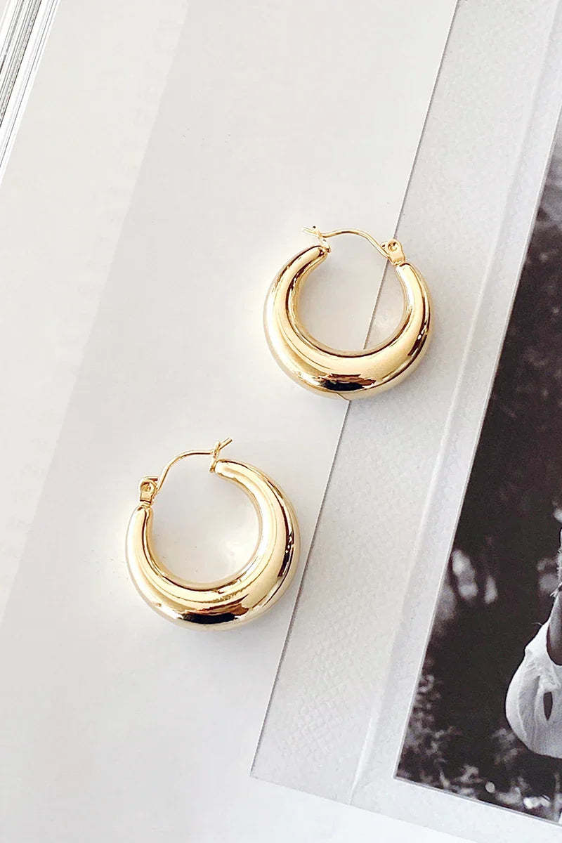 Essential Hoop Earrings - Gold-ROVOLE