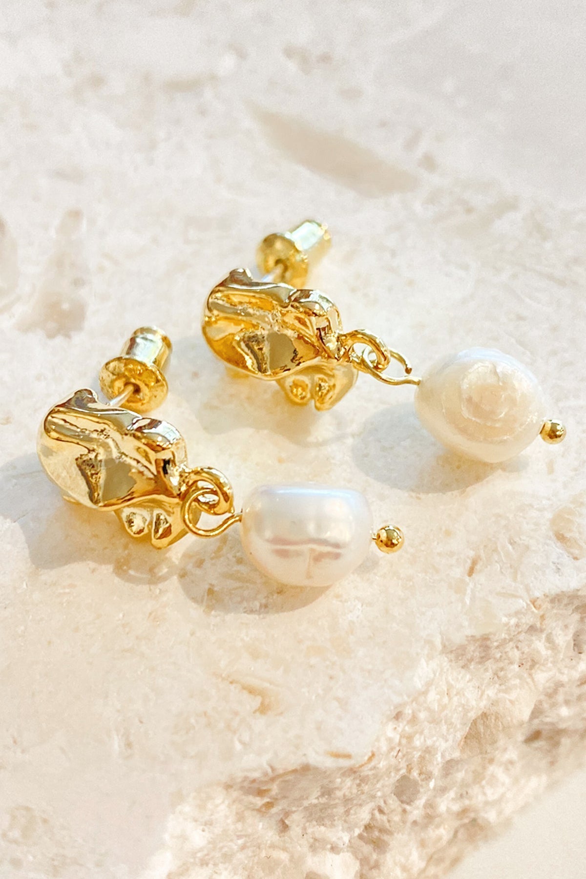 Mina Pearl Earrings-ROVOLE