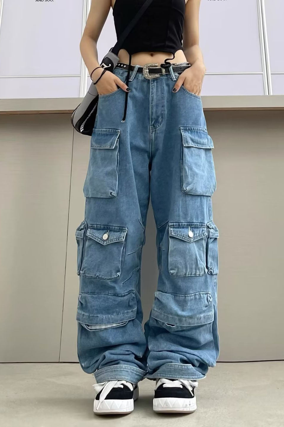 Light Wash Zip Jeans-ROVOLE