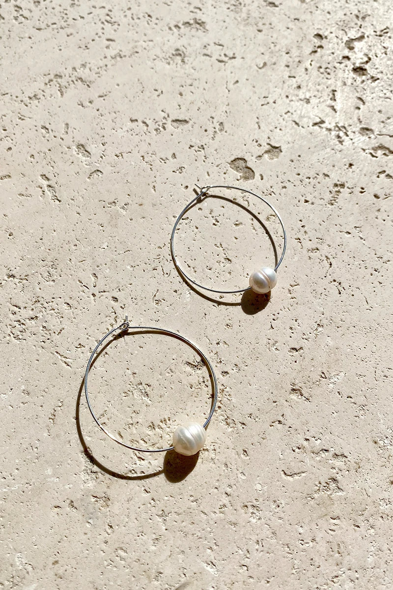 Simple Pearl Fine Wire Hoops - Cream/Silver-ROVOLE