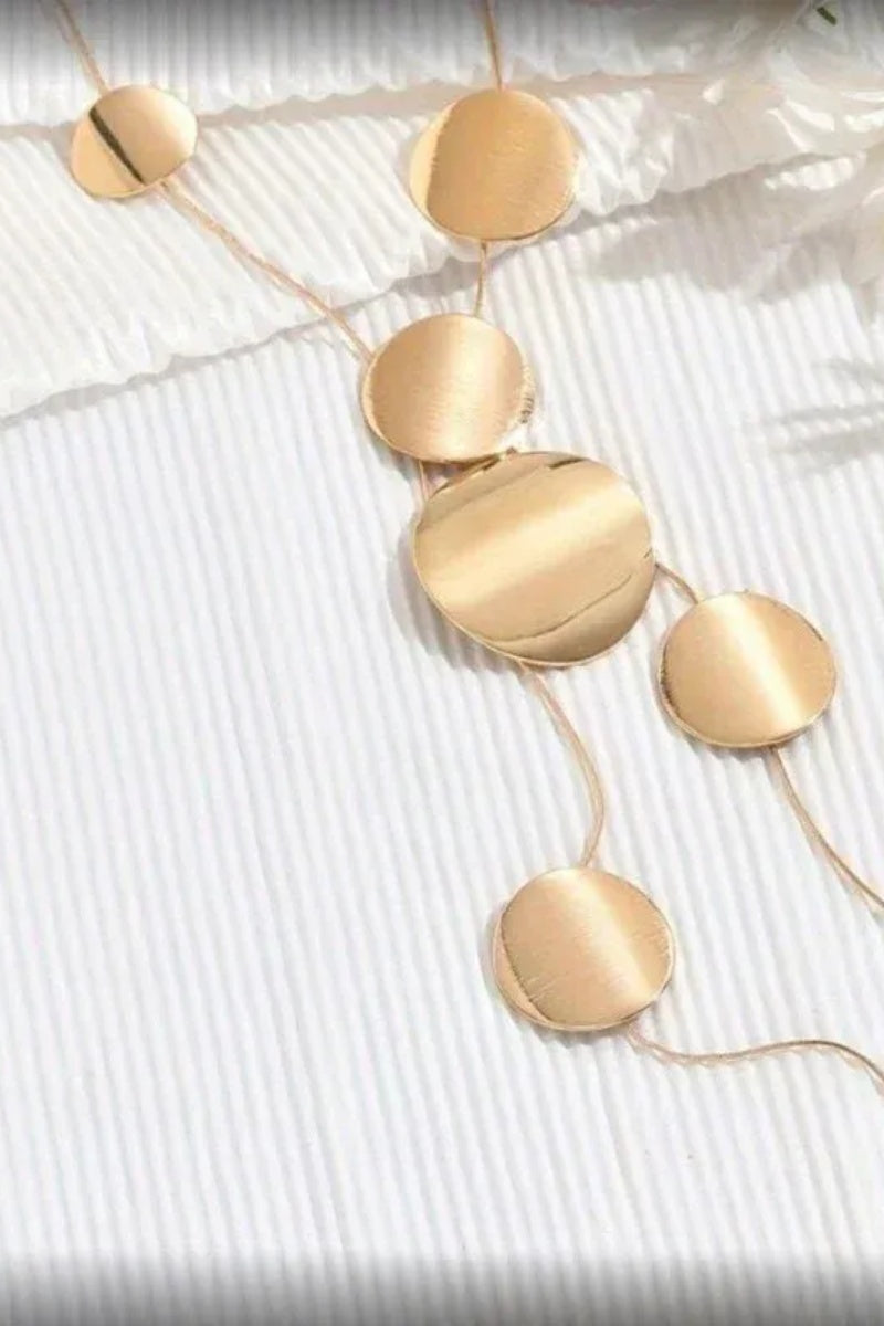 Noira Luxe Circle Drop Necklace-ROVOLE