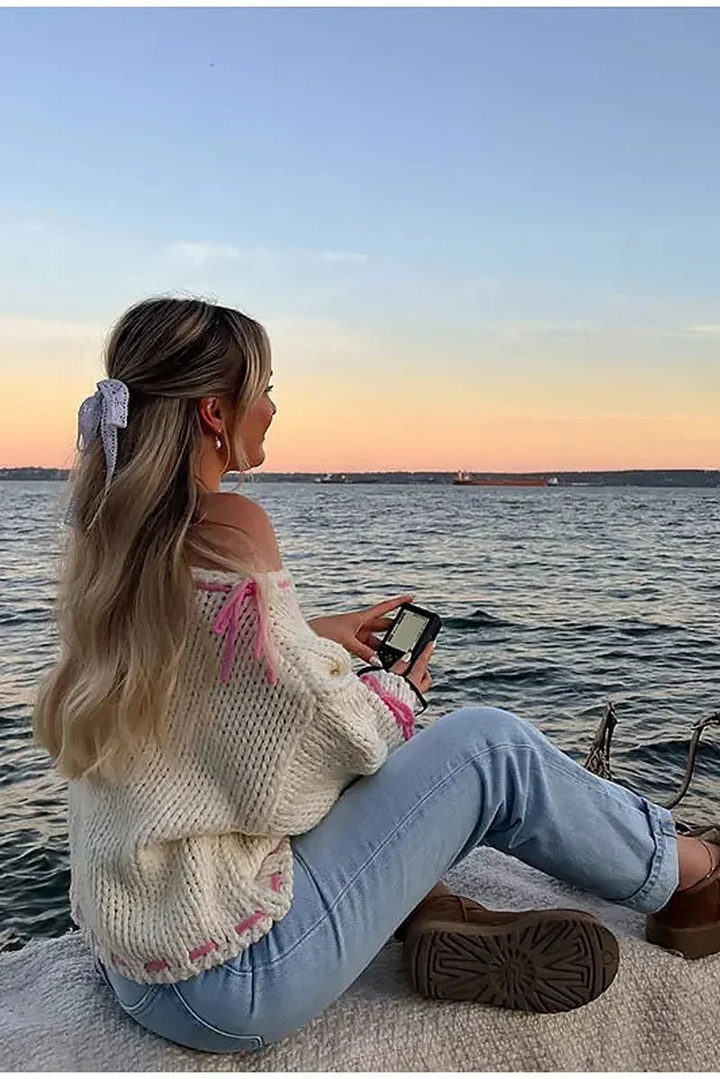 The Soft Horizon Pullover-ROVOLE