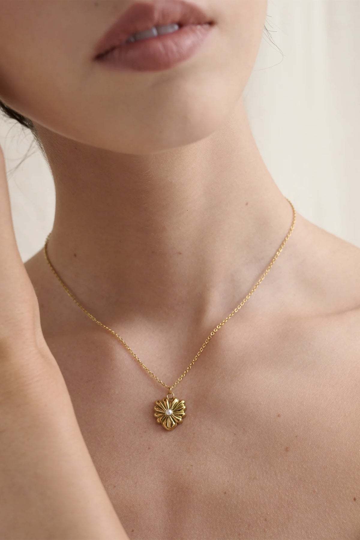 Brie Necklace-ROVOLE