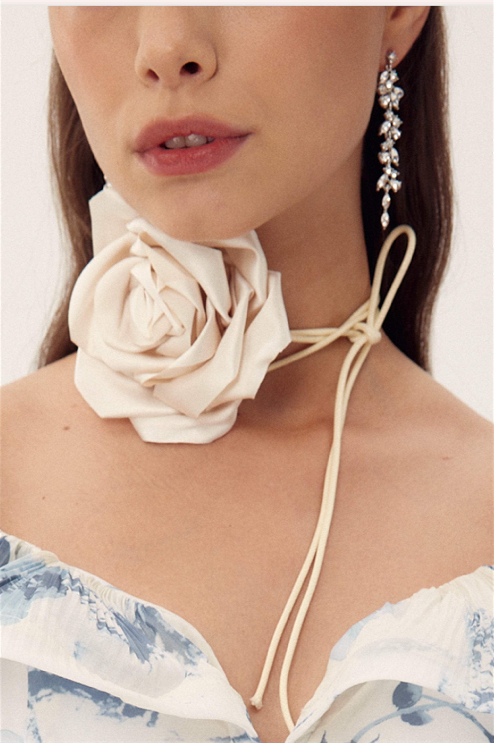 Satin Flower Choker Collar-ROVOLE