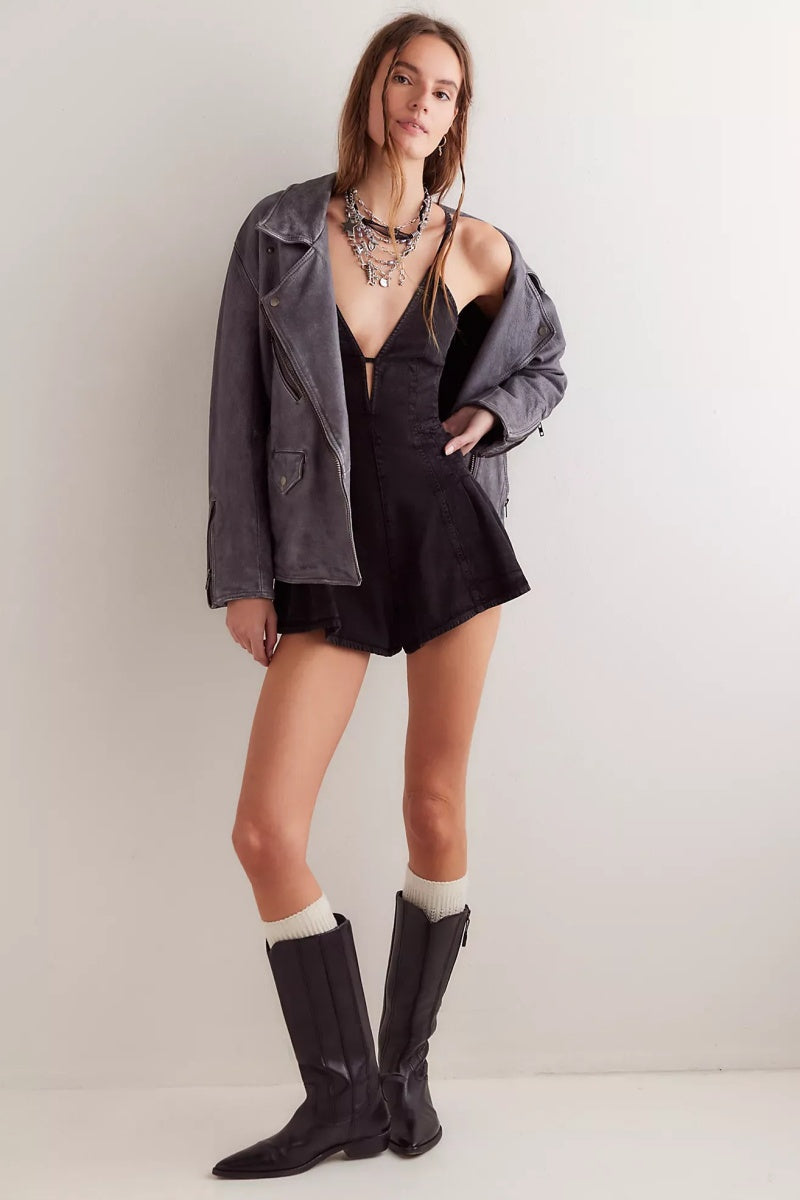 Sara V-neck Ruffle Hem Knit Mini Dress-ROVOLE