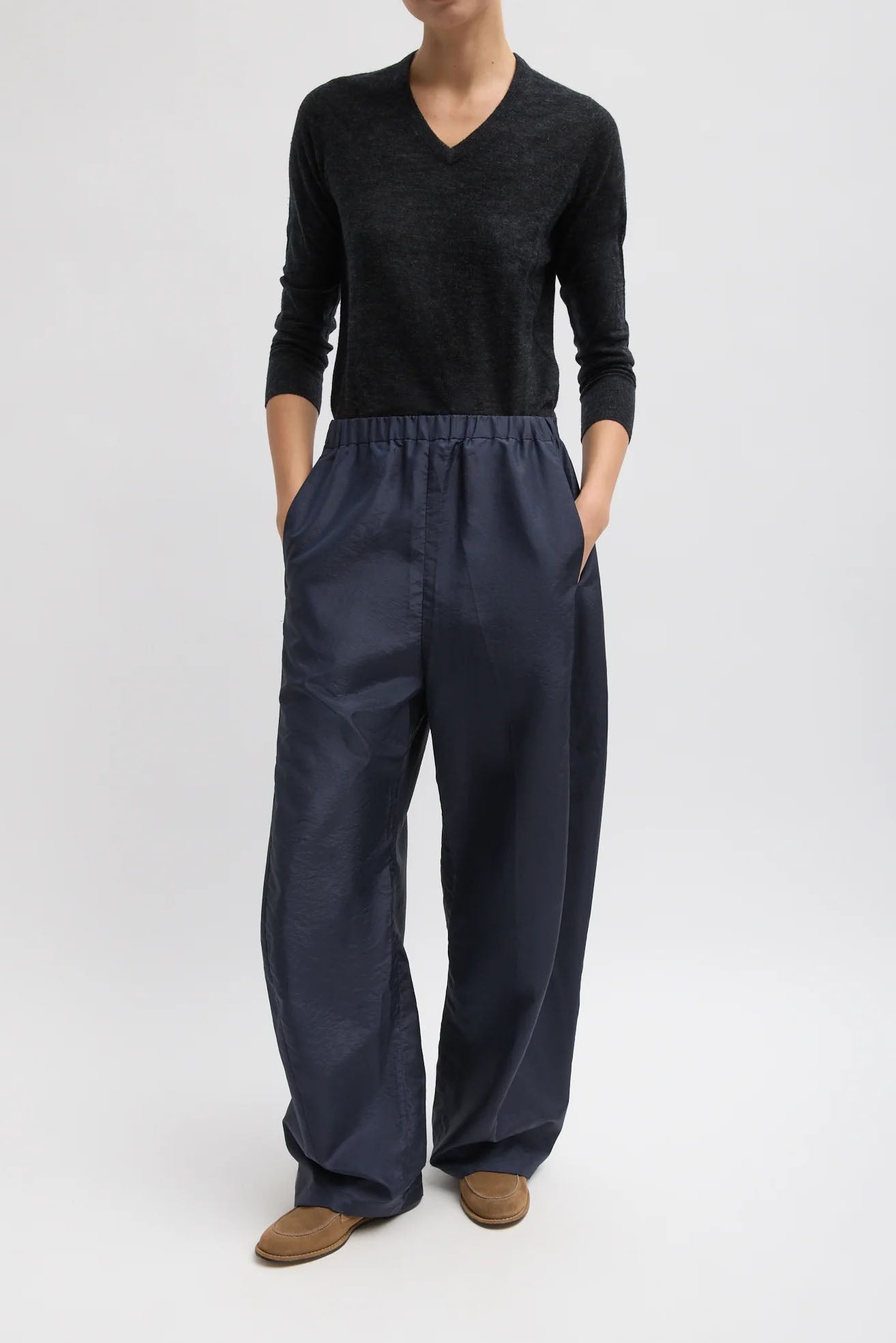 Loose Winslow Nylon Pants-ROVOLE