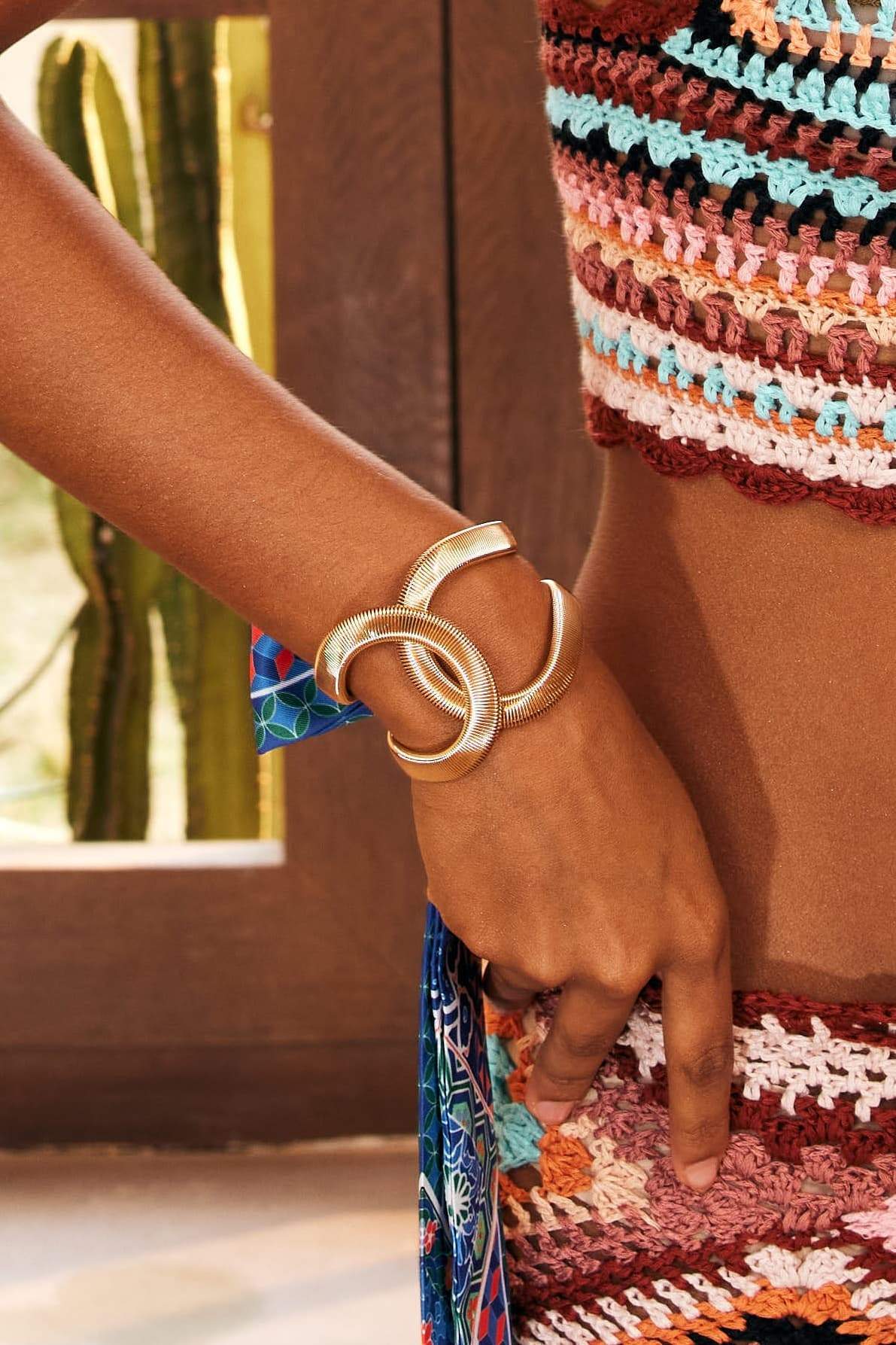 Metallic Textured Geometric Bracelet-ROVOLE