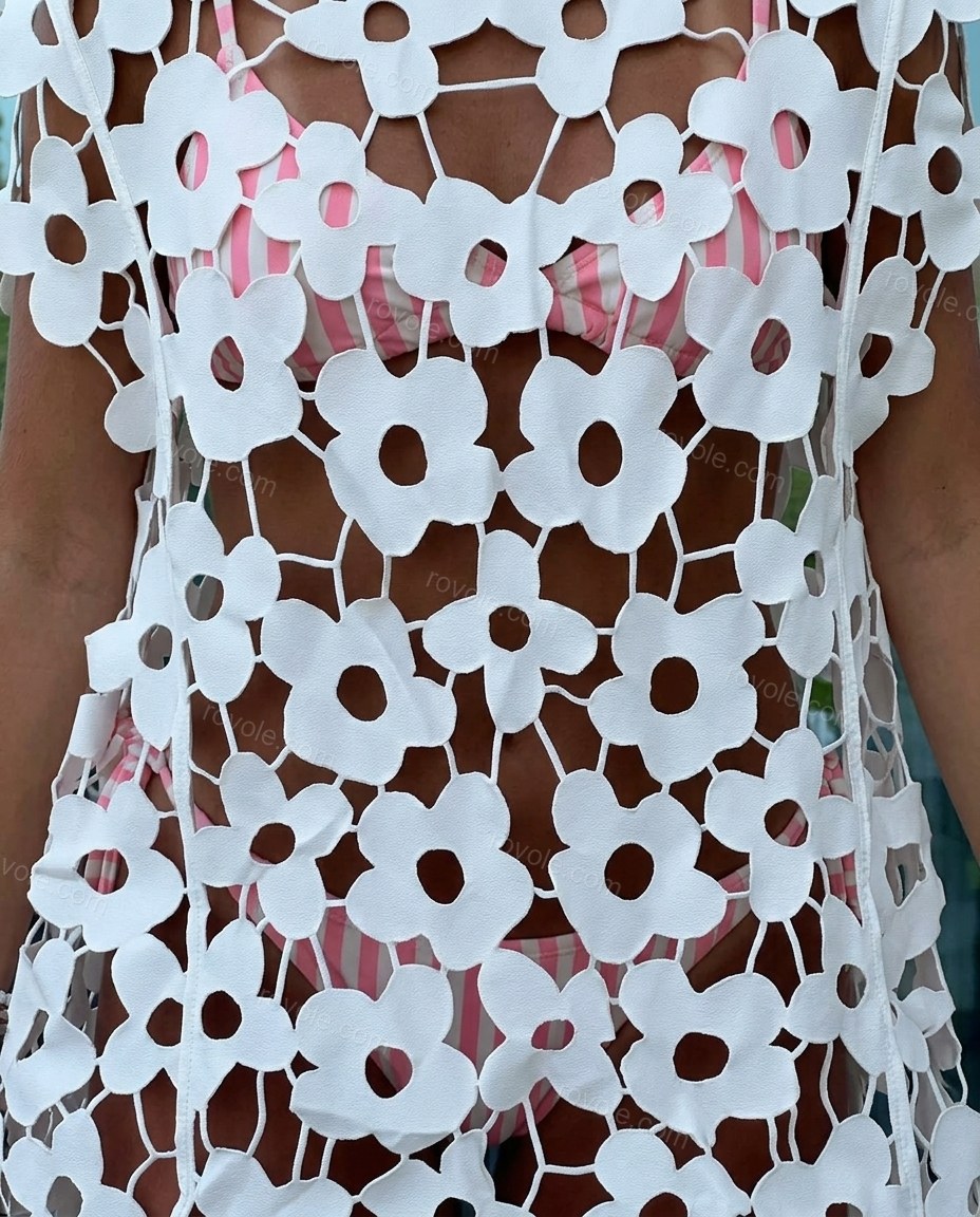Ivory Refined Floral Flowing Jacket Ivory Jacket with Relaxed Fit silhouette and Textured texture, additional styling view for City Layering, a rooftop dinner in LA, Summer weekend plans, dinner reservations, and late-summer travel, US Coastal Glam by rovole.com
