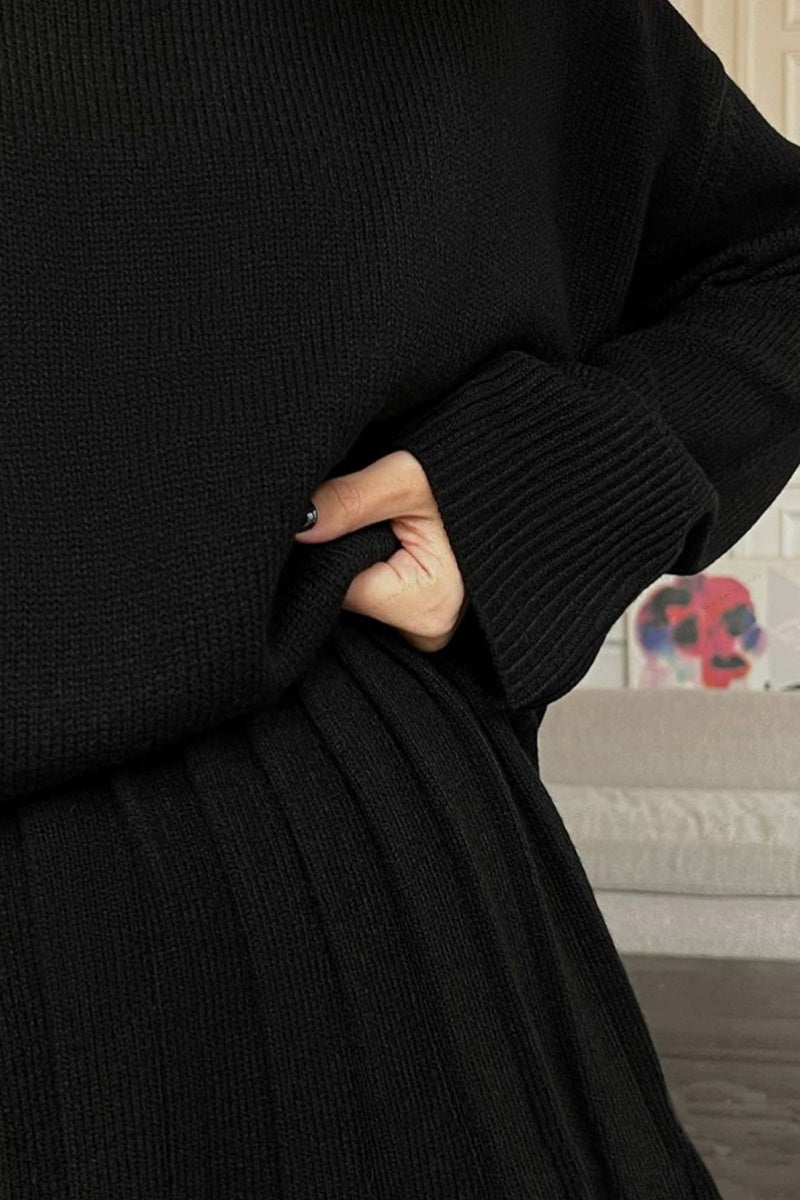 Solid Color Pullover Round Neck Sweater & Pleated Skirt Set-ROVOLE