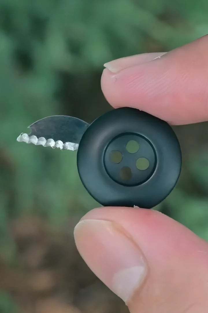 Escape Button | Covert Serrated Knife | Mil-Spec 3/4" BDU Button | 1095 Steel Blade | 0.05 oz